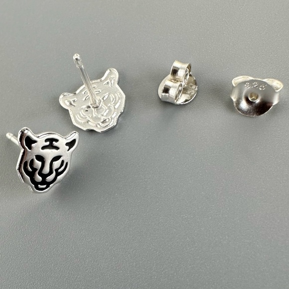 Sterling Silver Tiger Stud Earrings - Picture 6 of 11